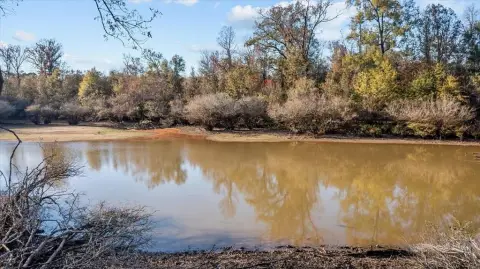Waterfront Hunting and Fishing Land