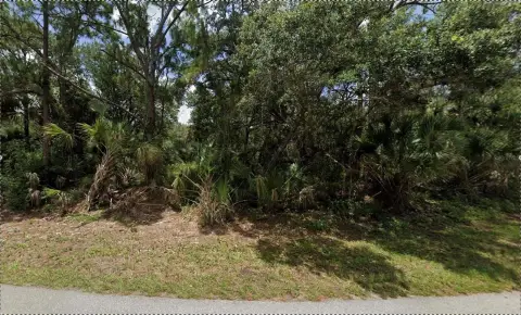 Residential Lot in North Port