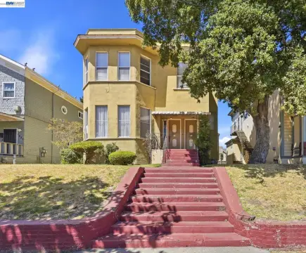 Three-Unit Triplex with Private Driveway