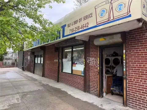 Established Laundromat Business For Sale