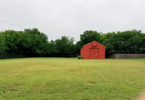 Commercial Land in Bowie, Texas