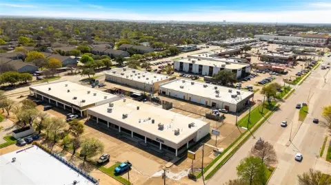 Versatile Flex Space in Plano