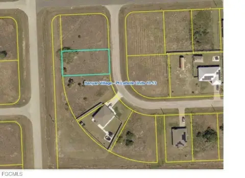 Residential Lot in Banyan Village