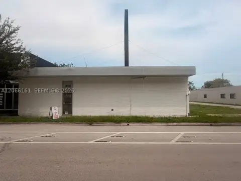 Freestanding Retail Building