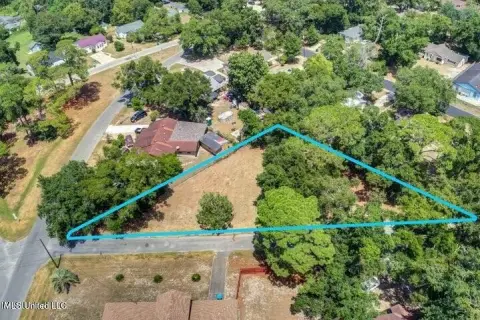 Residential Lot Near the Beach