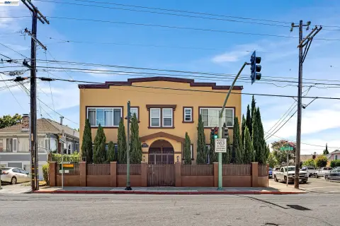 Eight-Unit Apartment Building