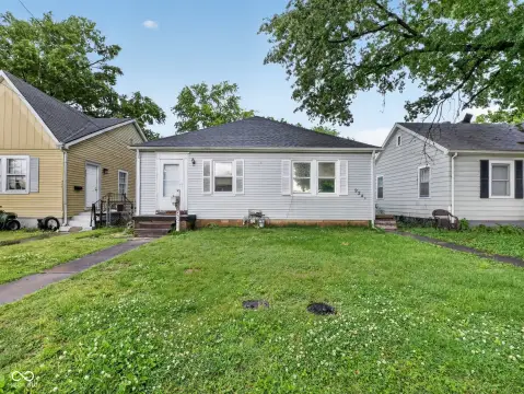 Duplex with 1 Bed, 1 Bath Each Side