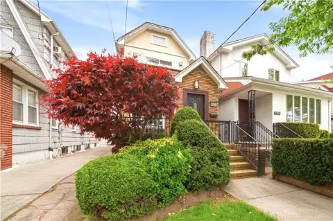 Detached Single-Family Home with Garage