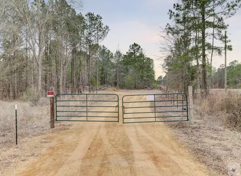 Texarkana Land with Development Potential