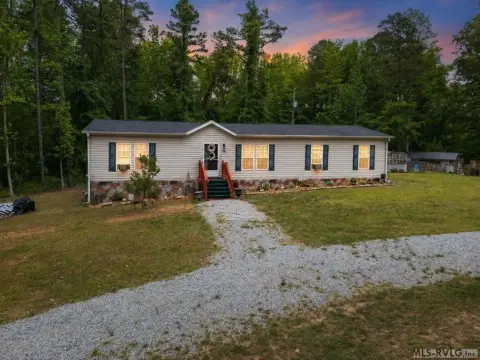 Farmette on 4.61 Acres
