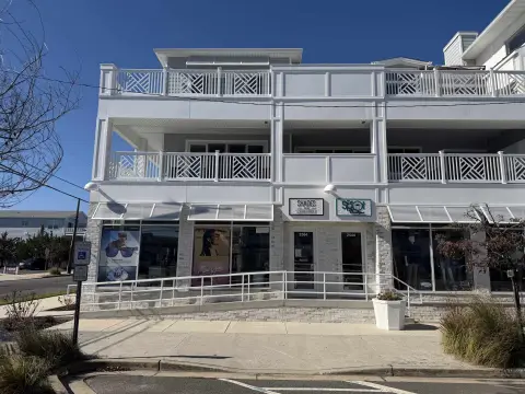 Newer Storefront Property