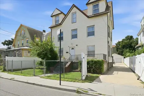 Detached Duplex with Two-Car Garage