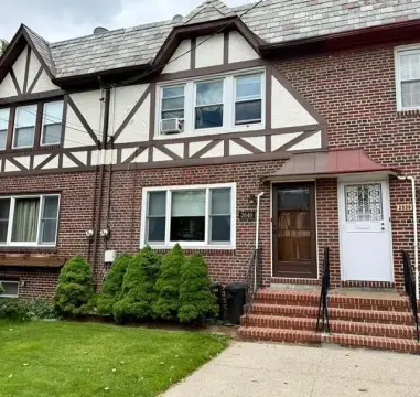 Brick 3-Bedroom Duplex