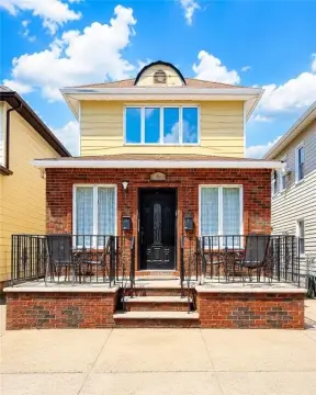 Detached One-Family Home