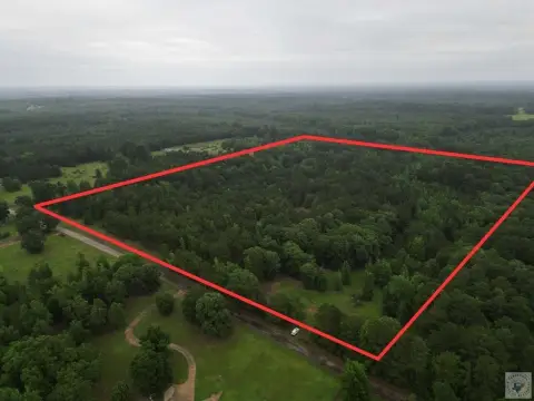 Fenced Acreage Tract with Wooded Space