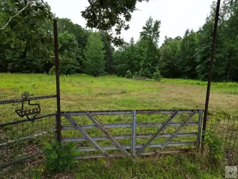 Fenced Recreational Homesite Land