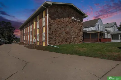 Omaha Multi-Family Apartment Building