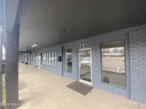 Retail Storefront for Lease