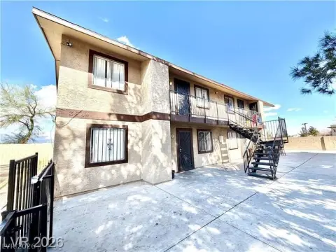 Quadplex on Corner Lot