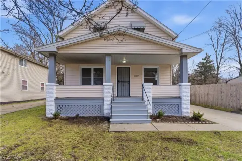 Updated Duplex in Cleveland