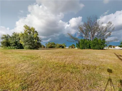 Centrally Located Commercial Land