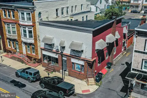 Mixed-Use Property in Minersville Borough