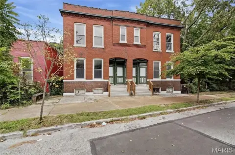 Quadplex with Alley House