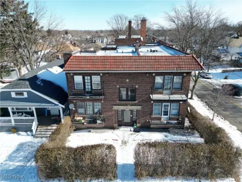 Updated Six-Unit Apartment Building