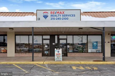 Well-Appointed Commercial Office Space