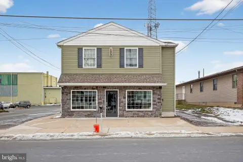 Modern Showroom/Office Space Available