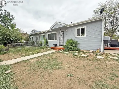 Two-Unit Duplex with Fenced Yards