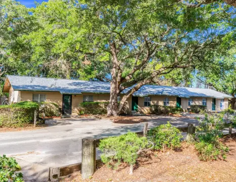 13-Unit Apartment Community