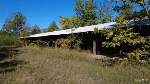Commercial Land with Building