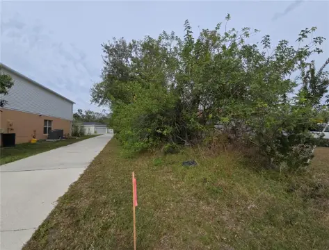 Residential Land in Well-Developed Neighborhood