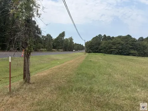 Highway Commercial Land