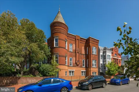 DC Commercial Building with Potential