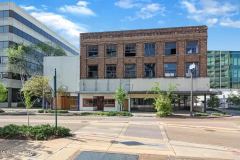 Downtown Jackson Commercial Space Available
