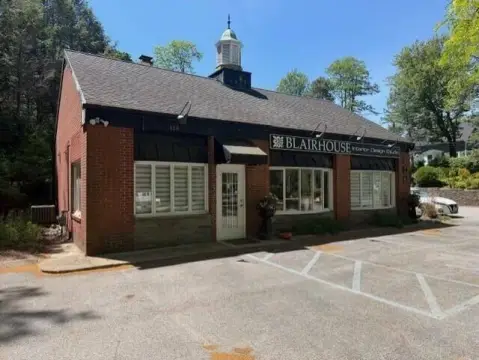 Single-Tenant Office Building