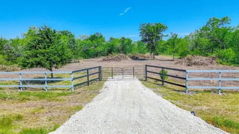 Residential Land in Corsicana, TX
