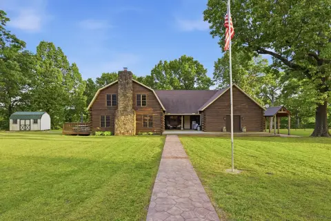 Wedding Venue With Two Log Homes