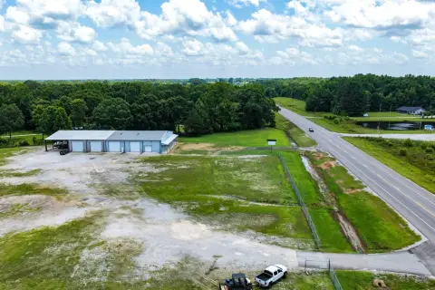 Fenced Flex Space with Showroom