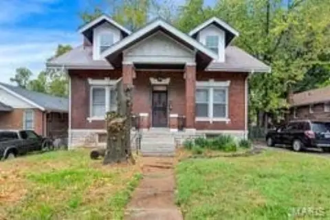 Two-Story Duplex with Private Upper-Level Access