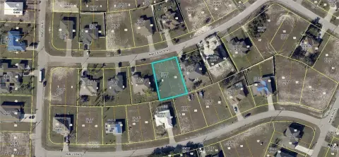 Residential Land in Cape Coral