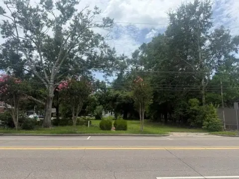 Corner Lot Zoned C2
