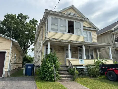 Duplex With New Roof