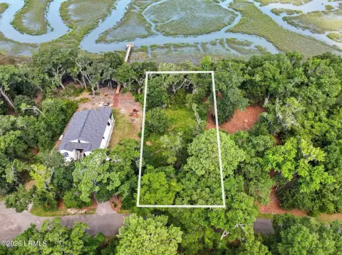 Waterfront Cul-de-Sac Lot