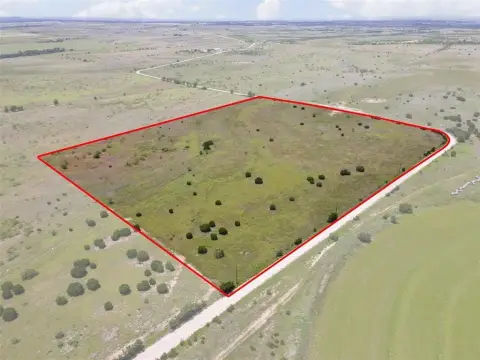 Hamilton County 25-Acre Ranch