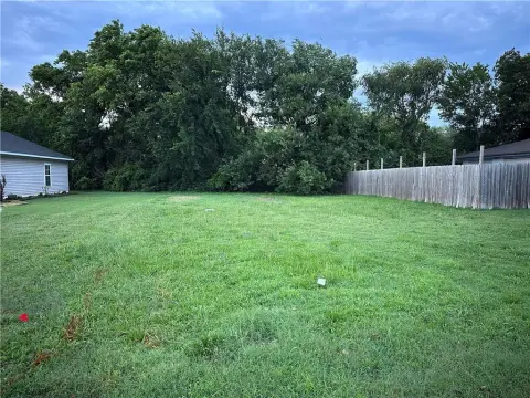 Commercial Lot with Drive-Thru Potential