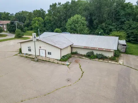 Turnkey Commercial Building with Parking