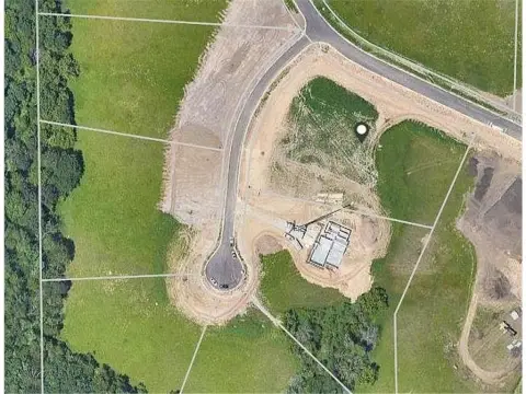 Spacious Lot in Rochester Twp